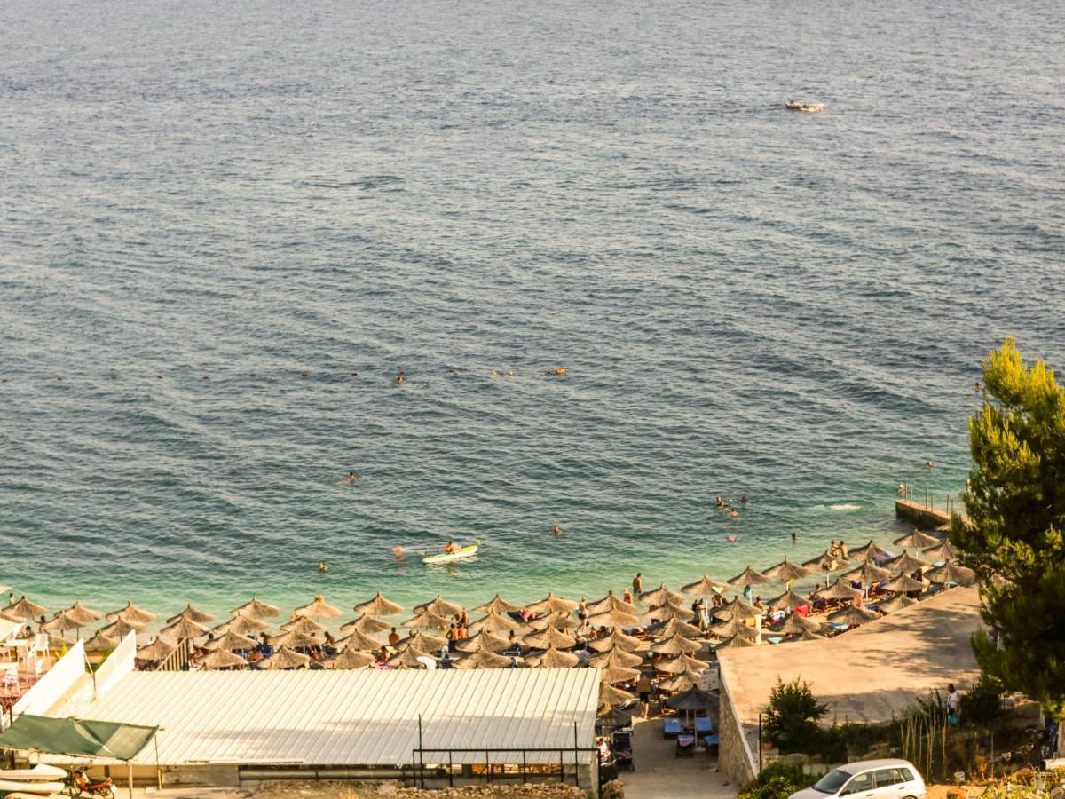 Diamond * Sarandë
